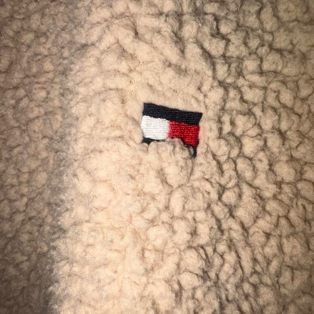 Sz L Tommy Hilfiger cream fleece jacket #preppy #winterwear - Picture 3 of 6